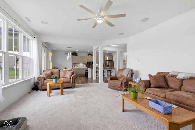1417 Boots Trail, Greenfield, IN 46140