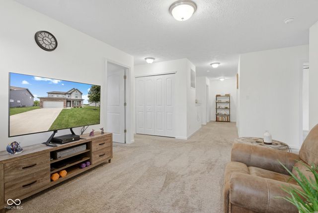 1417 Boots Trail, Greenfield, IN 46140
