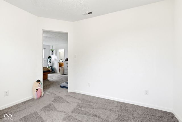 1417 Boots Trail, Greenfield, IN 46140