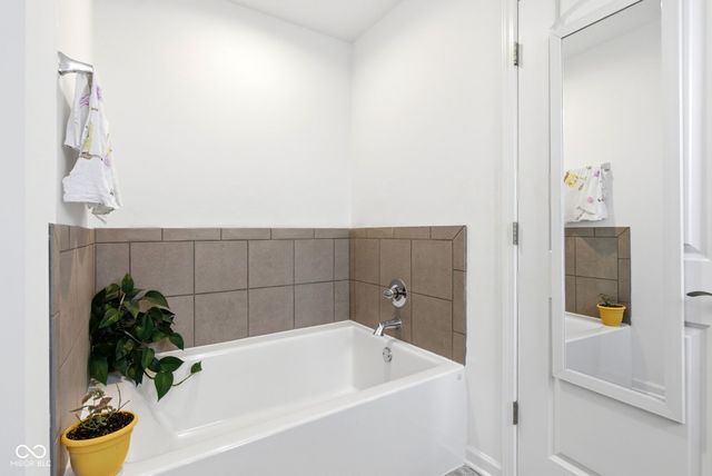 1417 Boots Trail, Greenfield, IN 46140