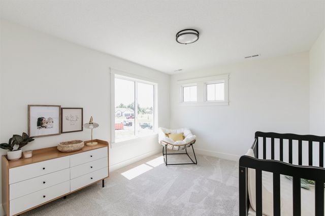 1910 NE Pine Lake Circle, Ankeny, IA 50021