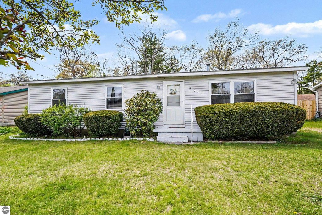 5603 Cedar Lake Road, Oscoda, MI 48750