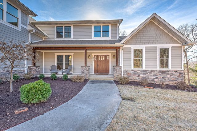 2357 Fox Trail, Fayetteville, AR 72703