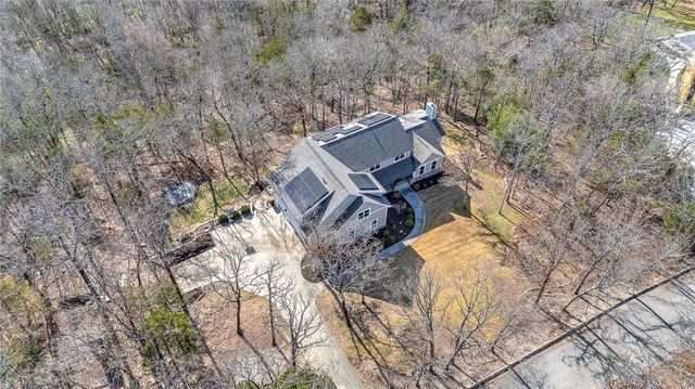 2357 Fox Trail, Fayetteville, AR 72703