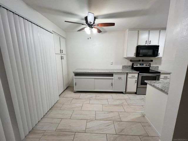 1540 Grandon Ave, San Marcos, CA 92078