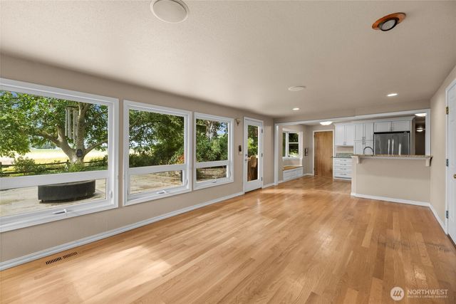16792 Dunbar Road, Mount Vernon, WA 98273