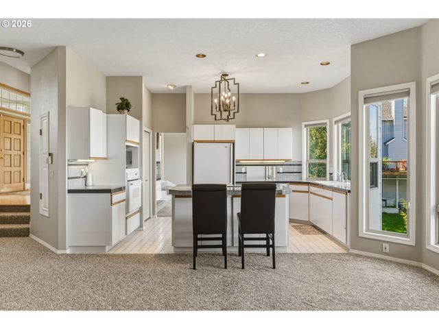 7627 Se 140TH Dr, Portland, OR 97236