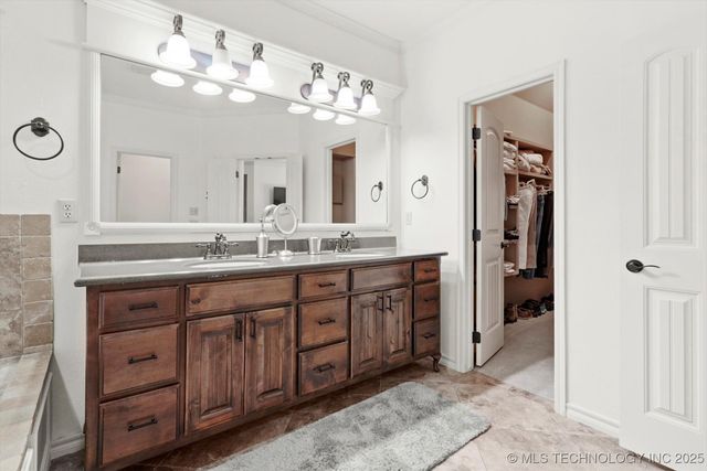 12643 S 67th East Avenue, Bixby, OK 74008