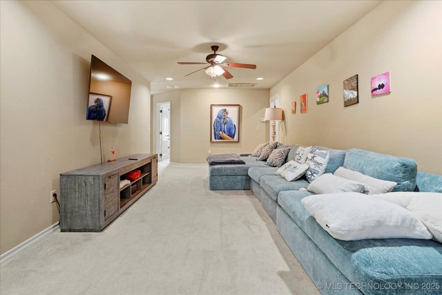 12643 S 67th East Avenue, Bixby, OK 74008