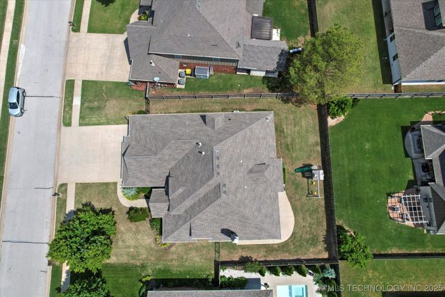 12643 S 67th East Avenue, Bixby, OK 74008