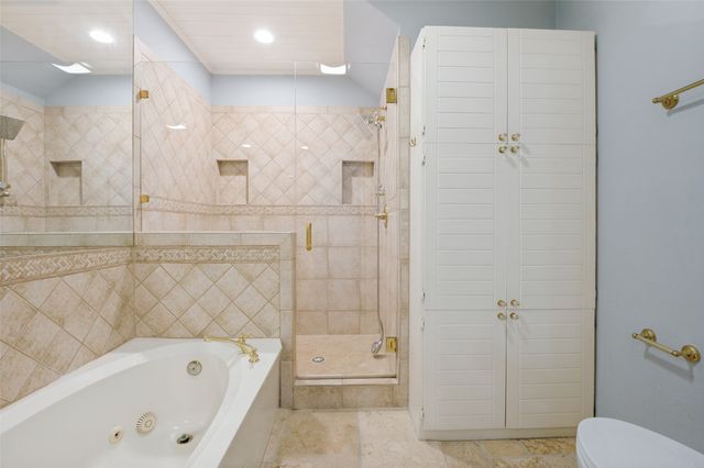 9 Country Lake Drive, Carrollton, TX 75006