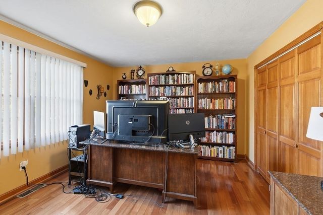 23 Millers Dr, Dartmouth, MA 02747