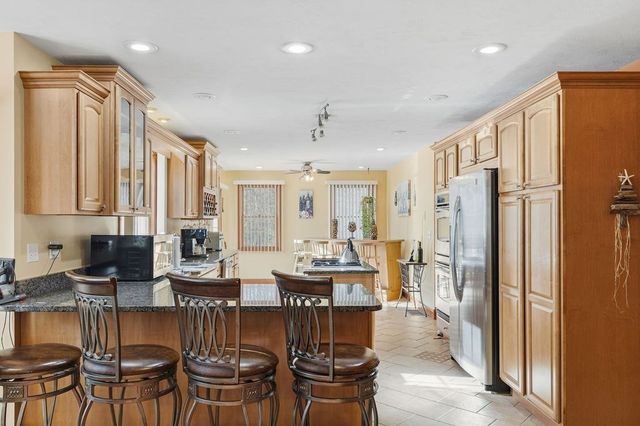 23 Millers Dr, Dartmouth, MA 02747