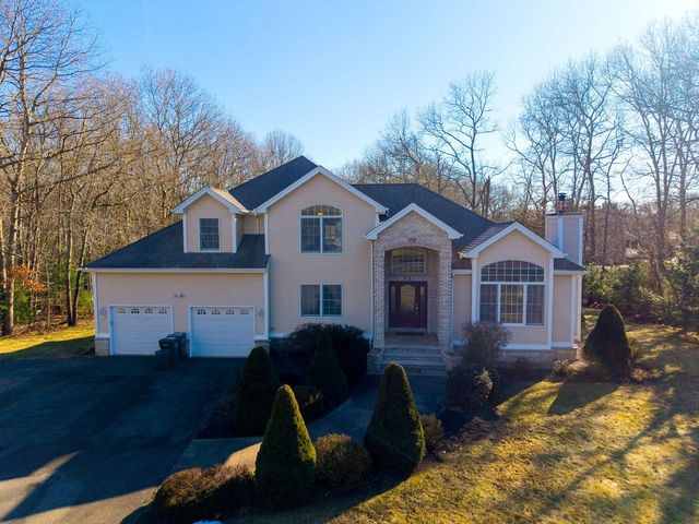 23 Millers Dr, Dartmouth, MA 02747