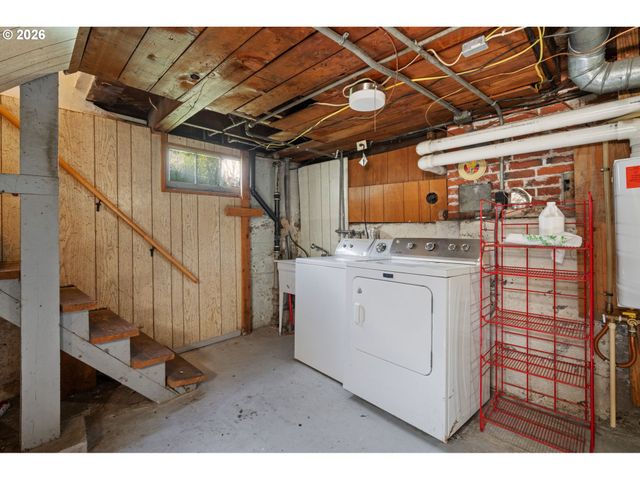 1516 N WINCHELL St, Portland, OR 97217