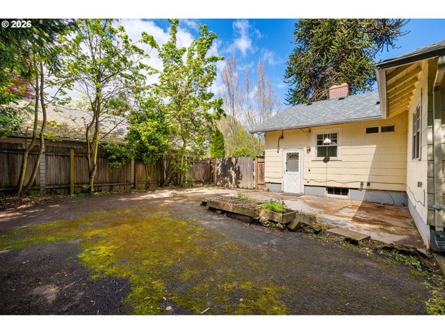 1516 N WINCHELL St, Portland, OR 97217