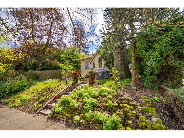 1516 N WINCHELL St, Portland, OR 97217