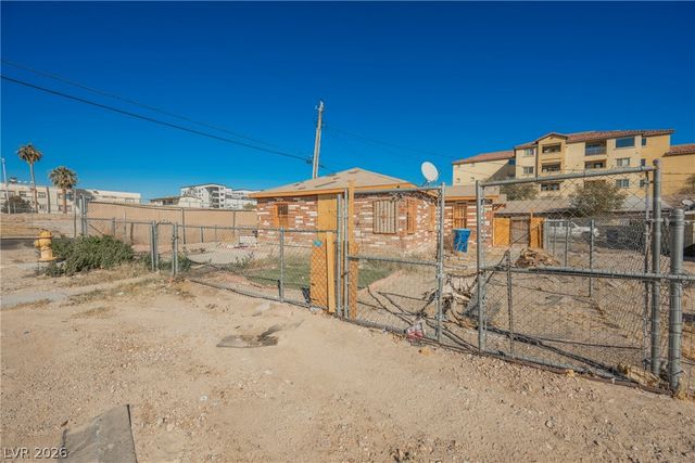 1220 East Ogden Avenue, Las Vegas, NV 89101