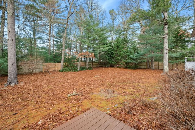 602 Putnam Avenue, Cotuit, MA 02635