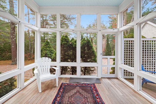 602 Putnam Avenue, Cotuit, MA 02635