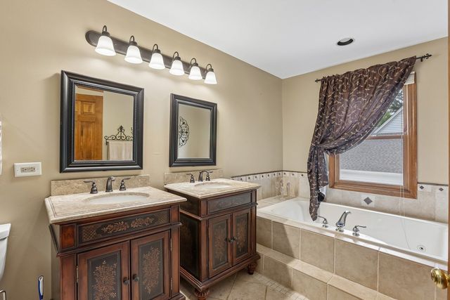 1164 Liberty Avenue, Cary, IL 60013