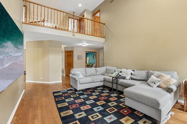 1164 Liberty Avenue, Cary, IL 60013