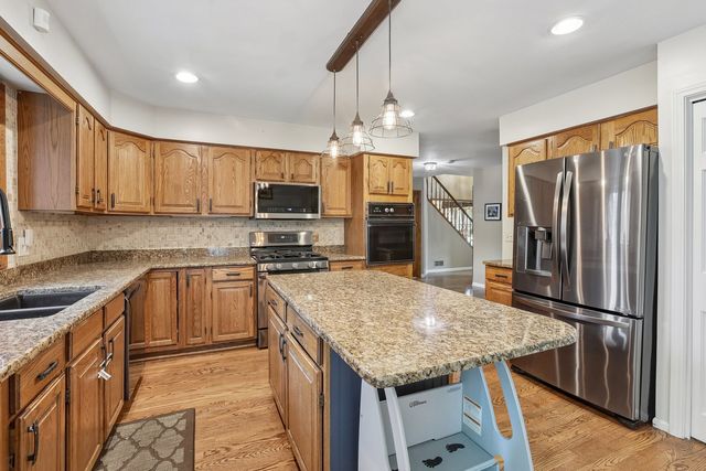 1164 Liberty Avenue, Cary, IL 60013