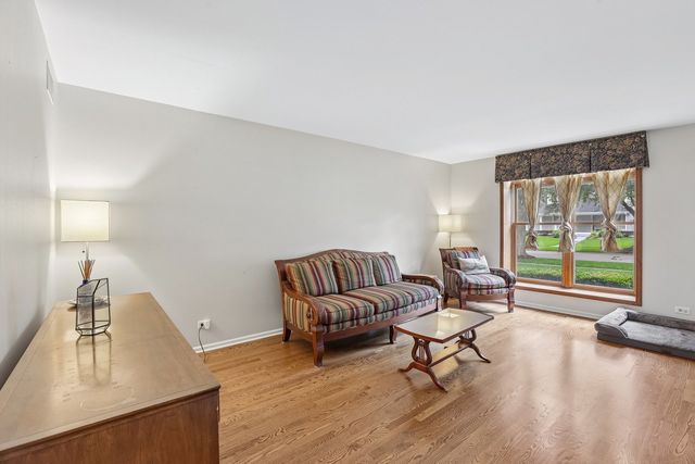 1164 Liberty Avenue, Cary, IL 60013