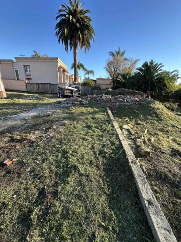 844 Saxony Road, Encinitas, CA 92024