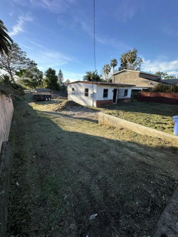 844 Saxony Road, Encinitas, CA 92024