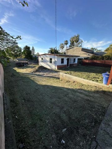 844 Saxony Road, Encinitas, CA 92024