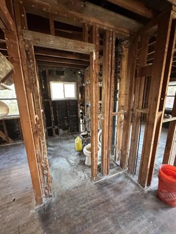 844 Saxony Road, Encinitas, CA 92024