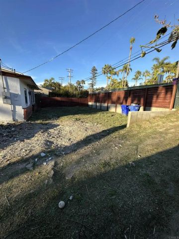 844 Saxony Road, Encinitas, CA 92024