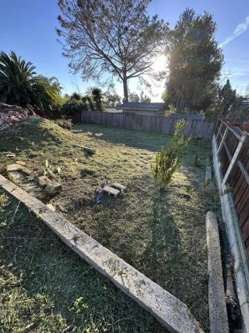 844 Saxony Road, Encinitas, CA 92024