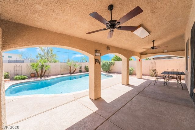 6637 Painted Morning Avenue, Las Vegas, NV 89142