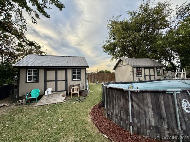 420 S Hickory Place, Broken Arrow, OK 74012