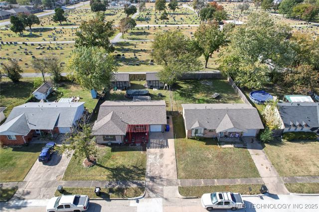 420 S Hickory Place, Broken Arrow, OK 74012