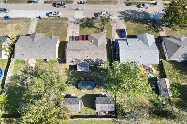 420 S Hickory Place, Broken Arrow, OK 74012