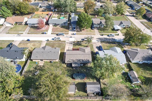 420 S Hickory Place, Broken Arrow, OK 74012