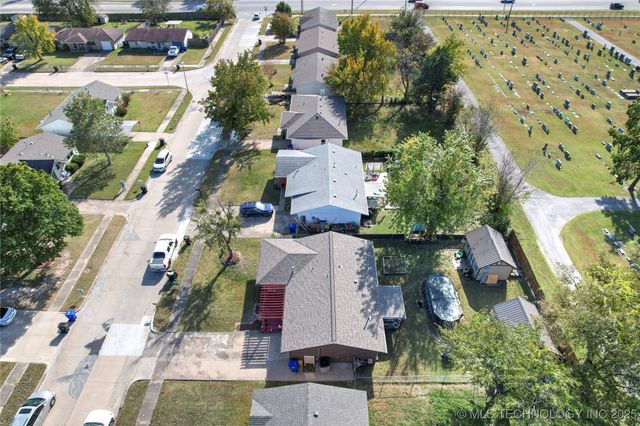 420 S Hickory Place, Broken Arrow, OK 74012