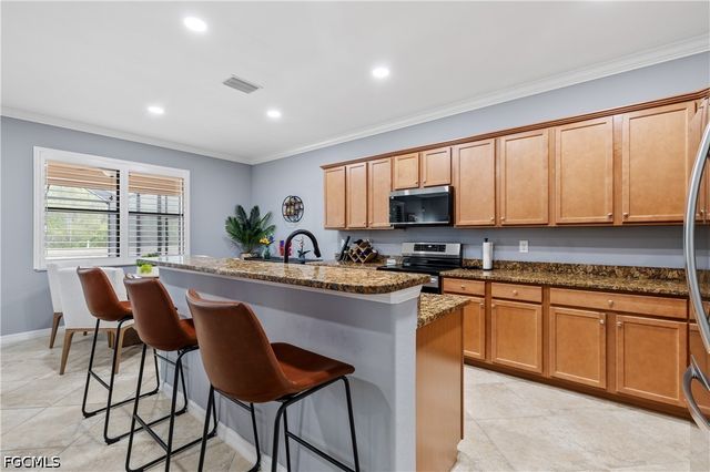 8931 Water Tupelo RD, Fort Myers, FL 33912