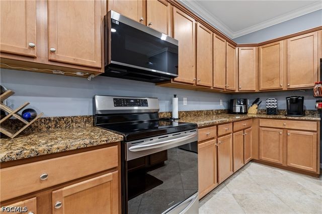 8931 Water Tupelo RD, Fort Myers, FL 33912