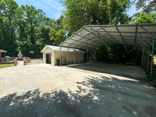 2193 Lake Shore Drive, Manning, SC 29102