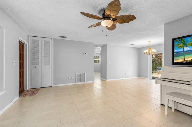45 1st Court SW, Vero Beach, FL 32962