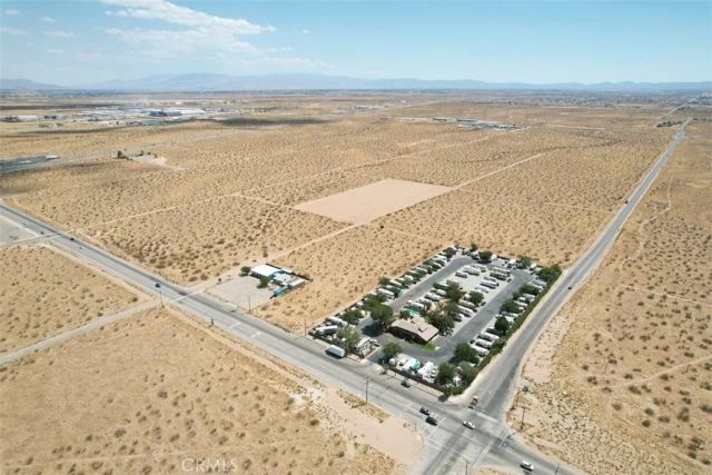 21 Palm, Adelanto, CA 92301