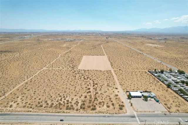 21 Palm, Adelanto, CA 92301