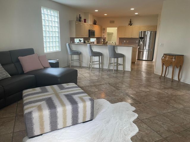 10690 Old Hammock Way, Wellington, FL 33414