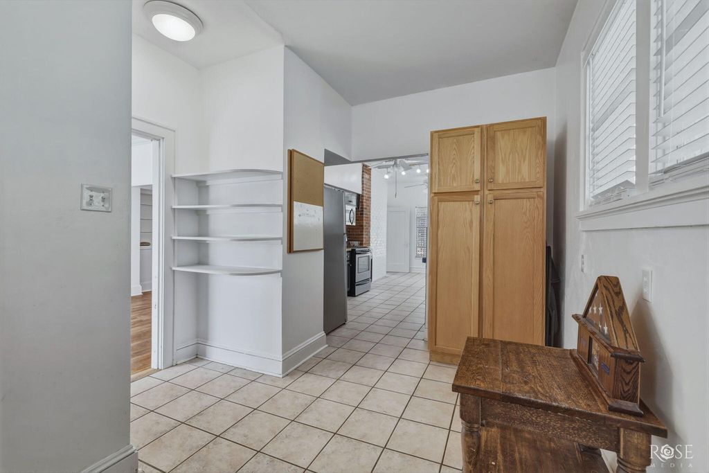 Image 17 of property listing at 404 S Bishop Street, San Angelo, TX 76901