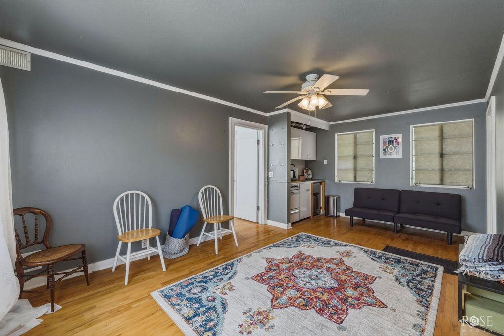 Image 42 of property listing at 404 S Bishop Street, San Angelo, TX 76901