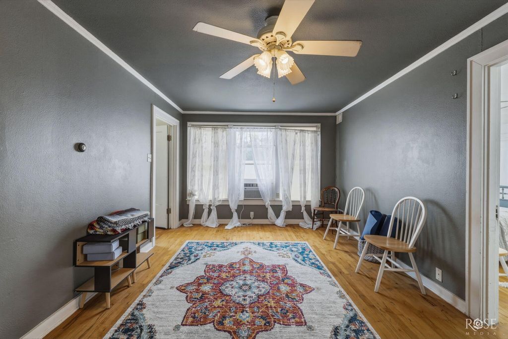 Image 44 of property listing at 404 S Bishop Street, San Angelo, TX 76901